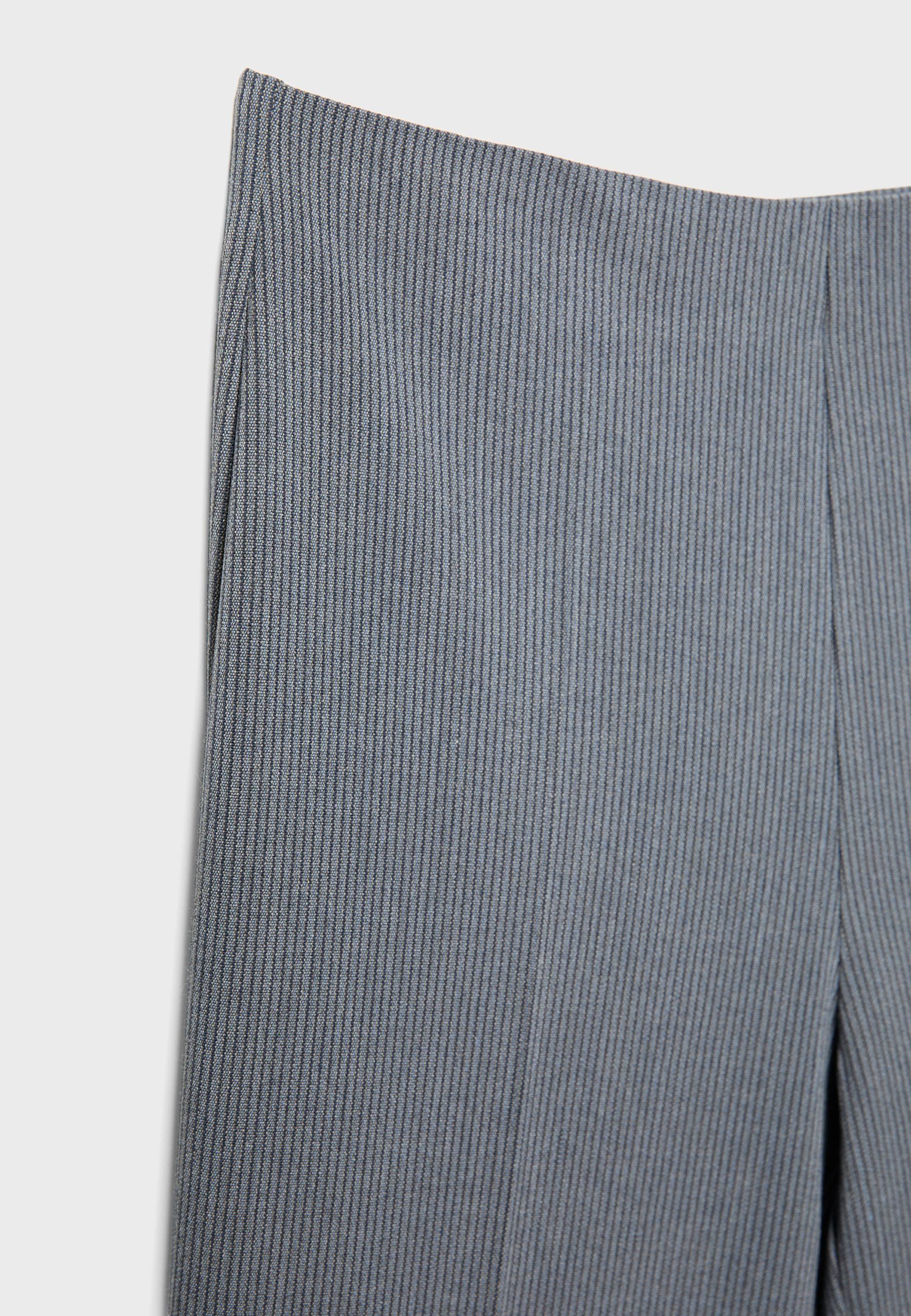 Loose-fitting smart trousers — Grey