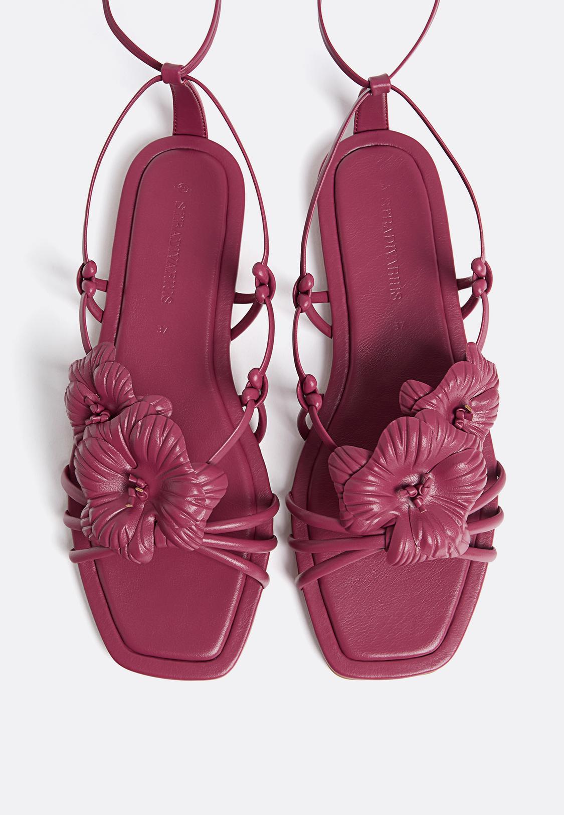 Flat floral sandals Women's fashion Stradivarius Philippines