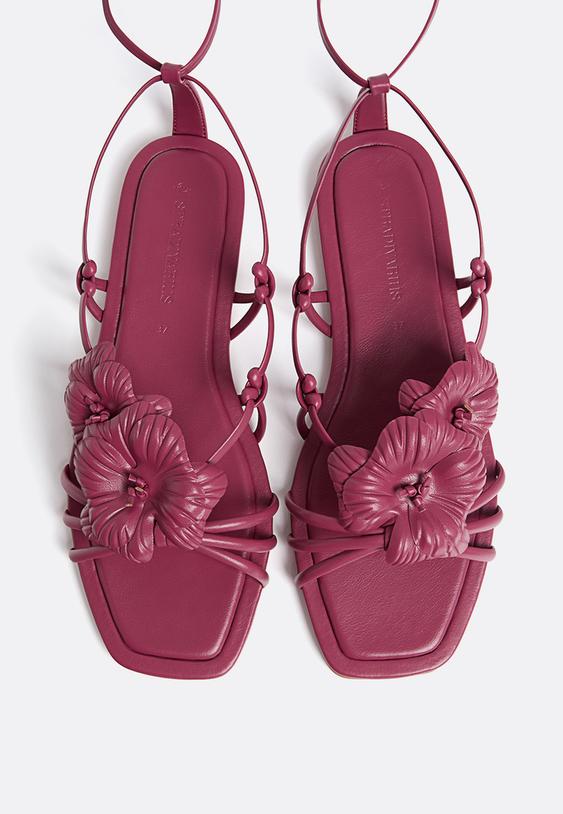 sandalia plana flor