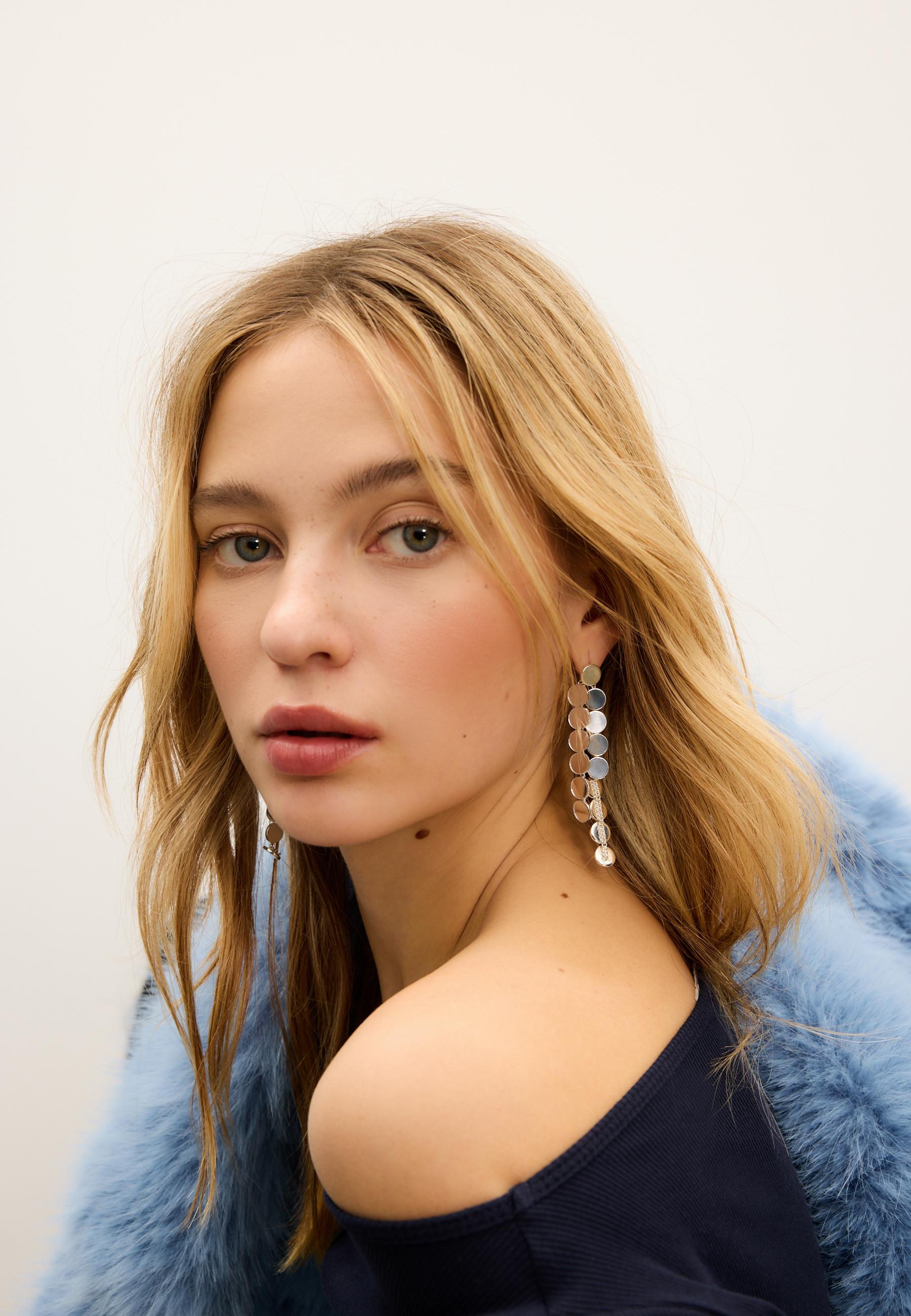 Long mini circle earring — Grey