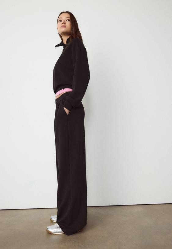 broek met plooien en zachte touch