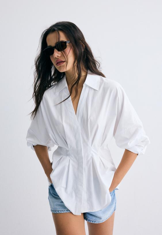 camicia in popeline con pieghe
