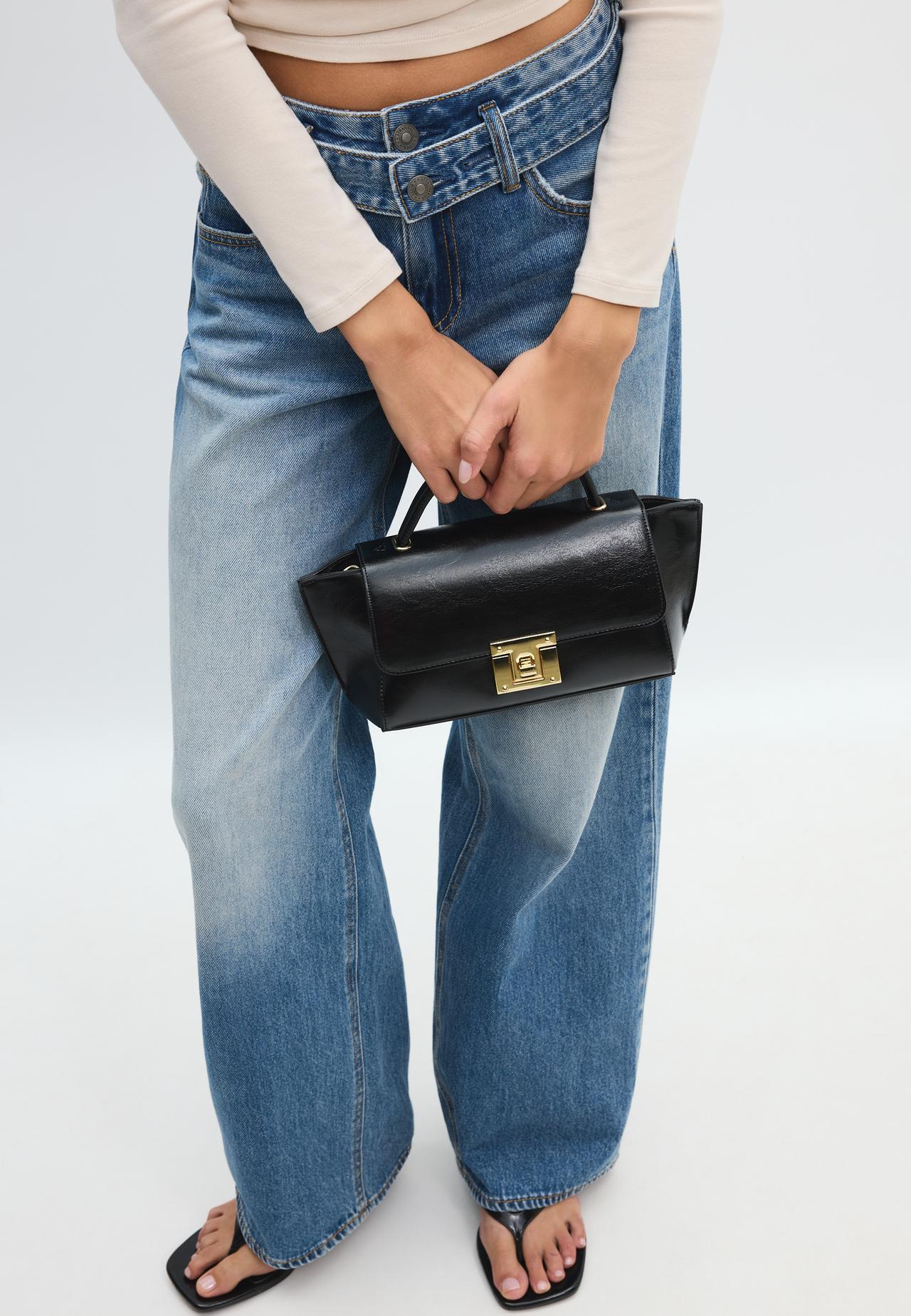 Crossbody bag with flap closure — Black