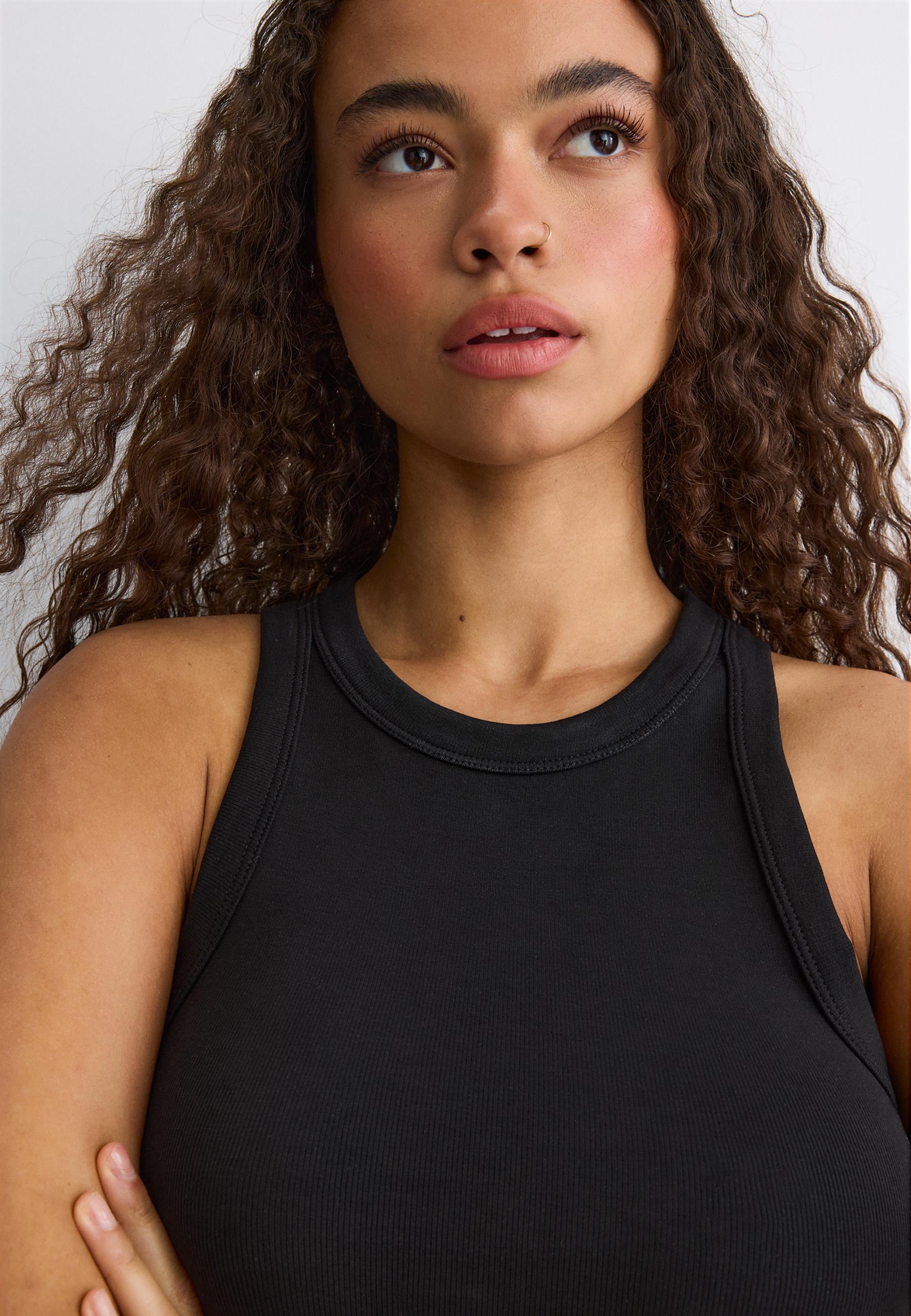 Basic racerback top — Black