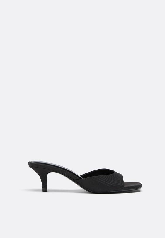 Stradivarius Heeled Mule Sandals Black 7