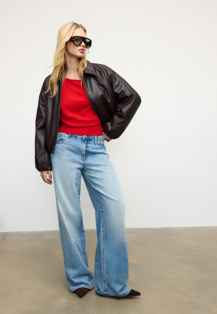 Stradivarius Πλεκτό Πουλόβερ Με Λαιμόκοψη Χαμόγελο Κόκκινο M