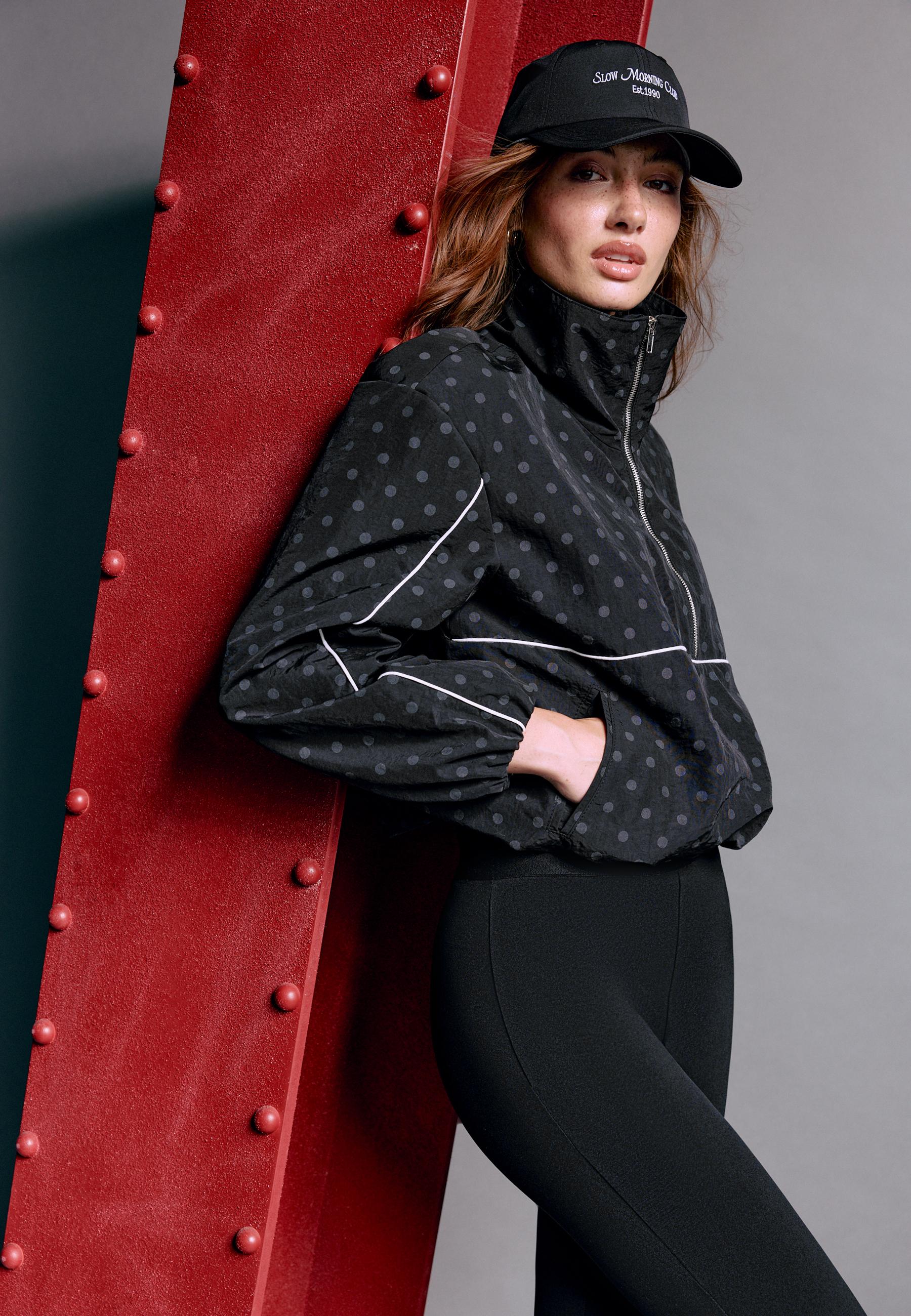Stradivarius Nakışlı spor şapka