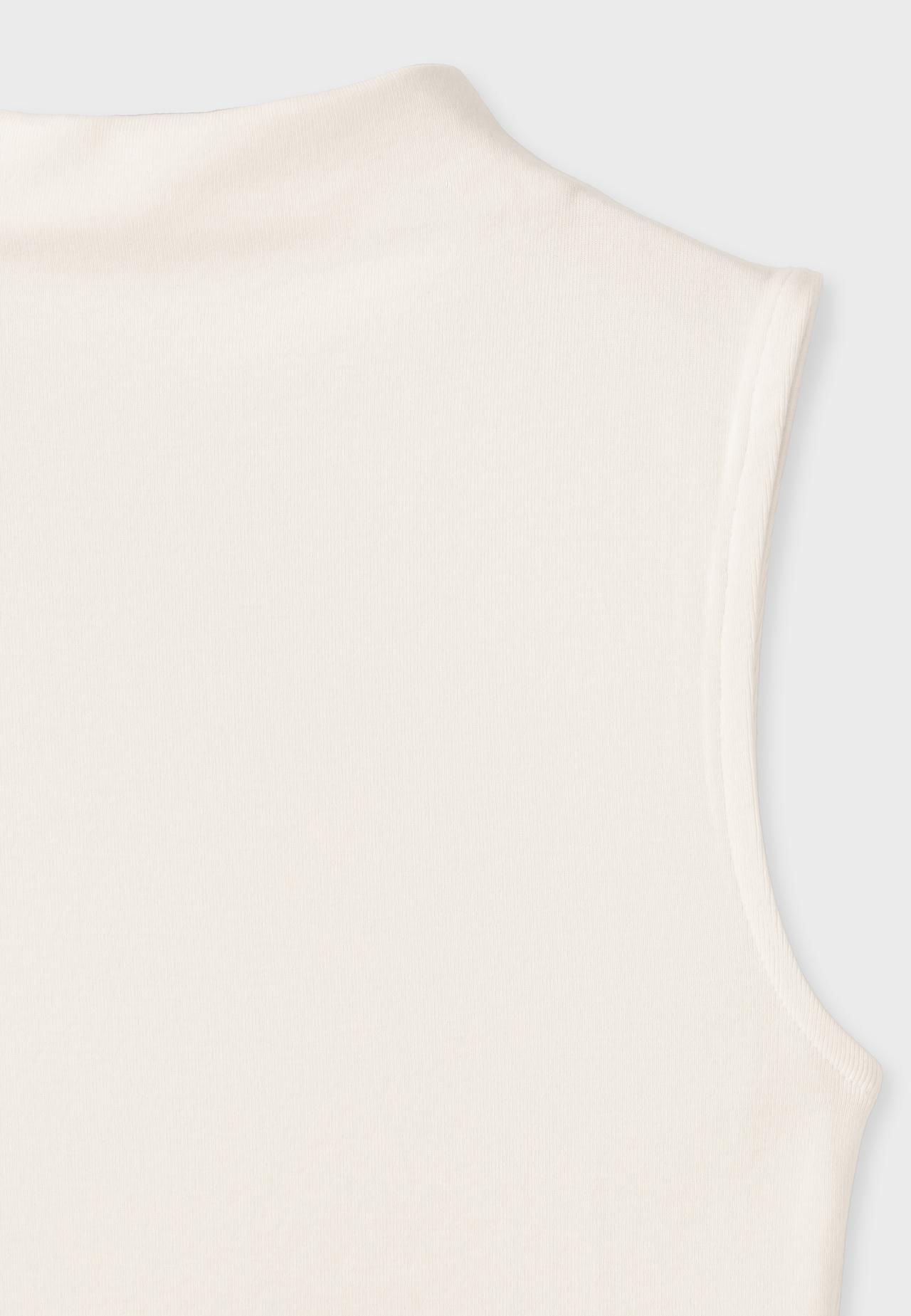 Sleeveless funnel neck T-shirt — Ecru