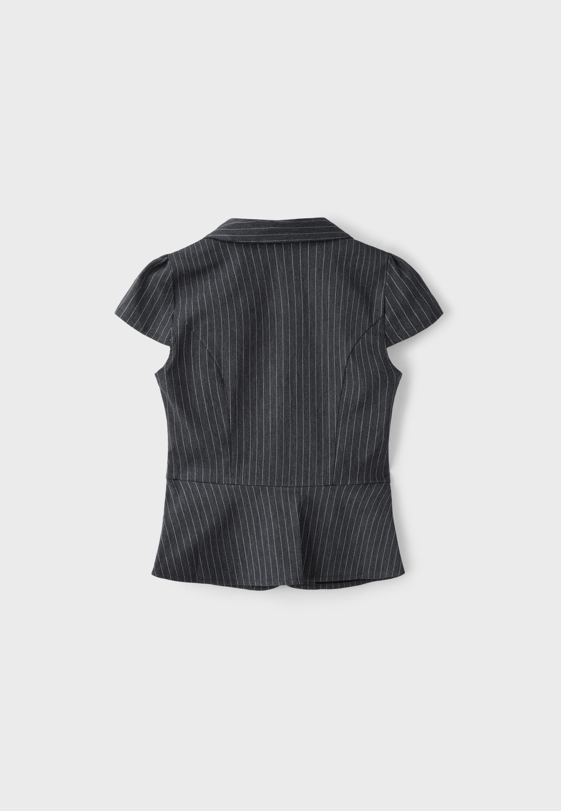 Short sleeve shirt with pockets — Dark grey