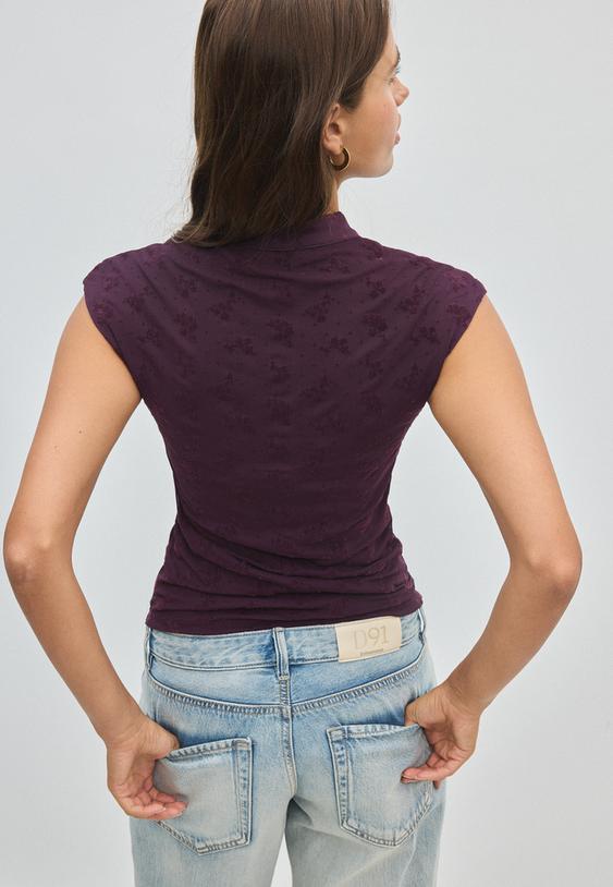 Stradivarius Flocked Stand Collar T-Shirt Purple Xs