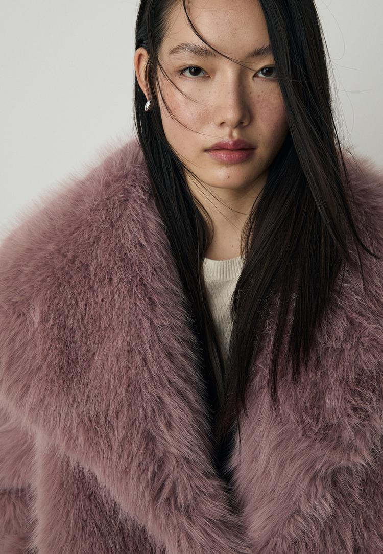 cazadora corta efecto pelo