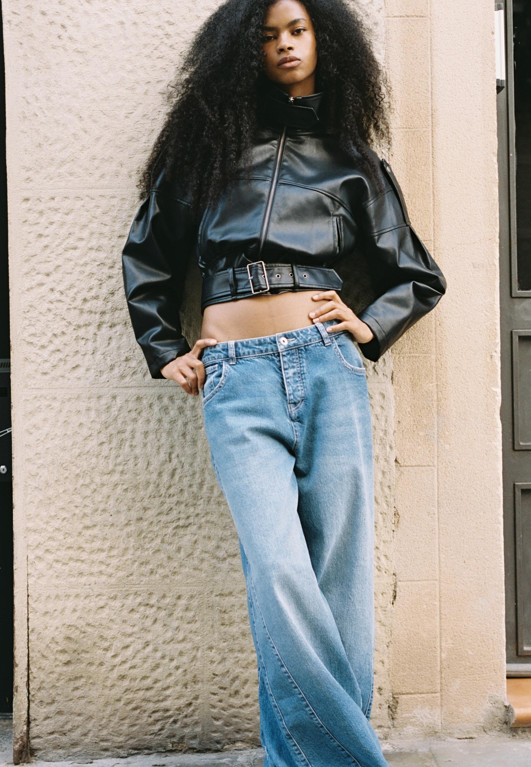 Low-rise super wide-leg jeans — MEDIUM BLUE DENIM