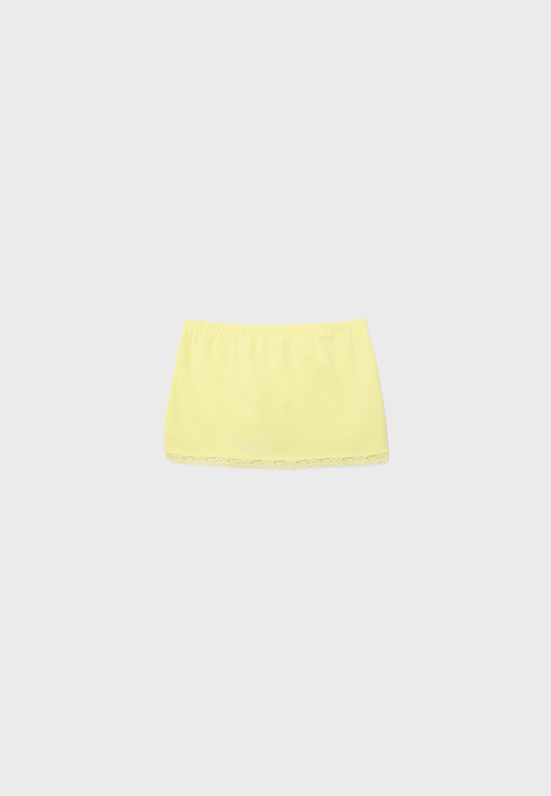 Lace trim mini skort — Pastel yellow
