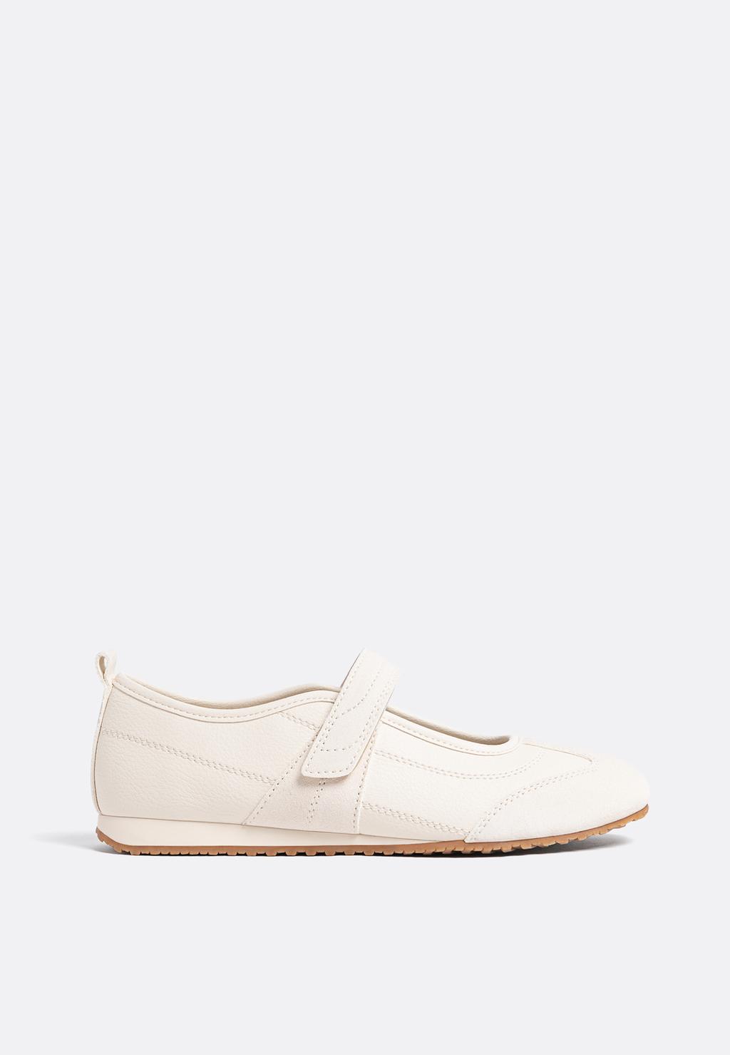 Zapatillas de piel estilo bailarina