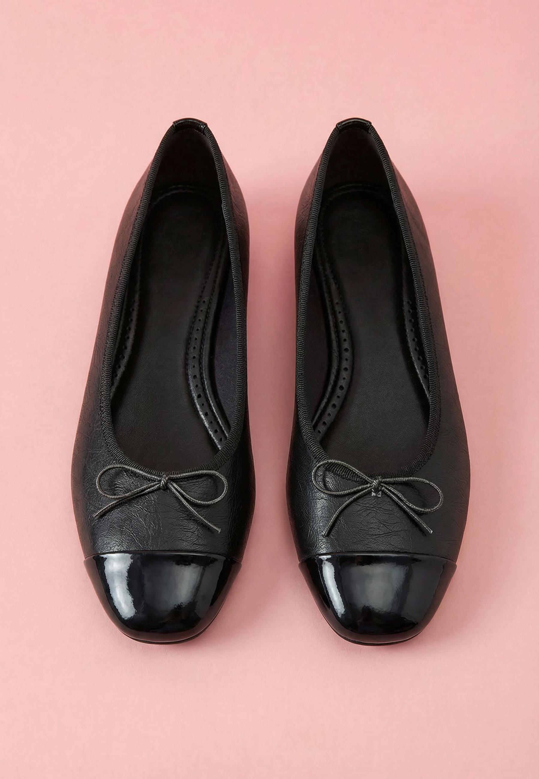 Bow detail leather effect ballet pumps — BLACK