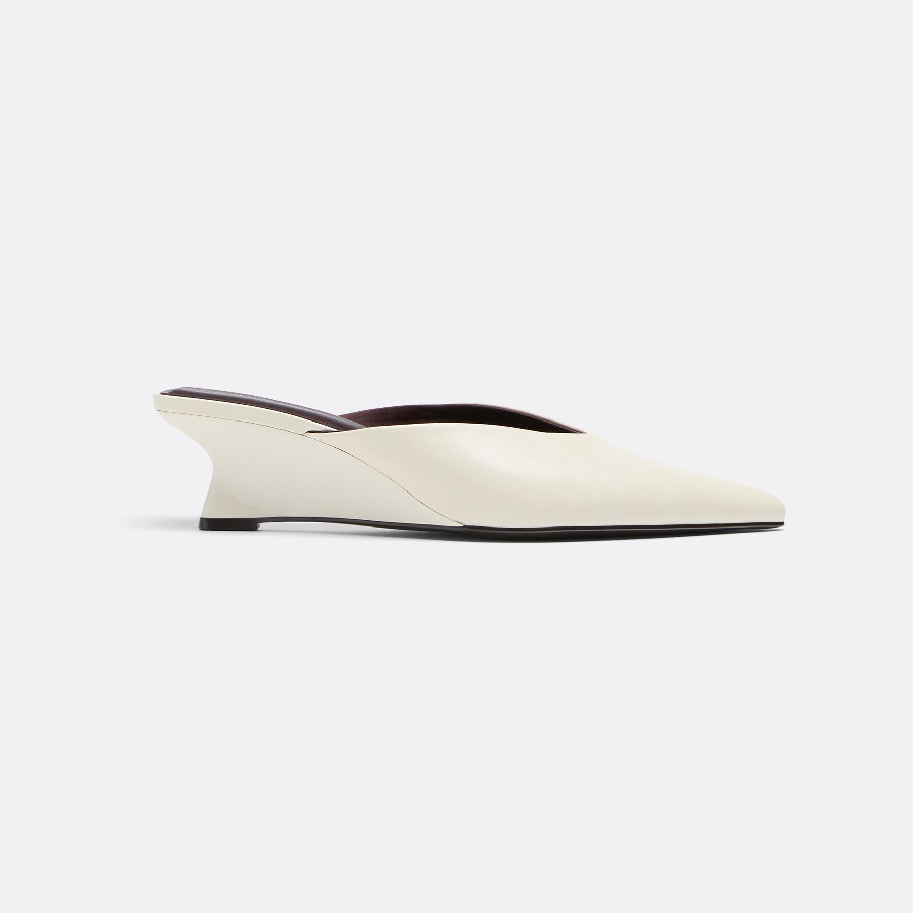 Leather effect wedge mules — ECRU