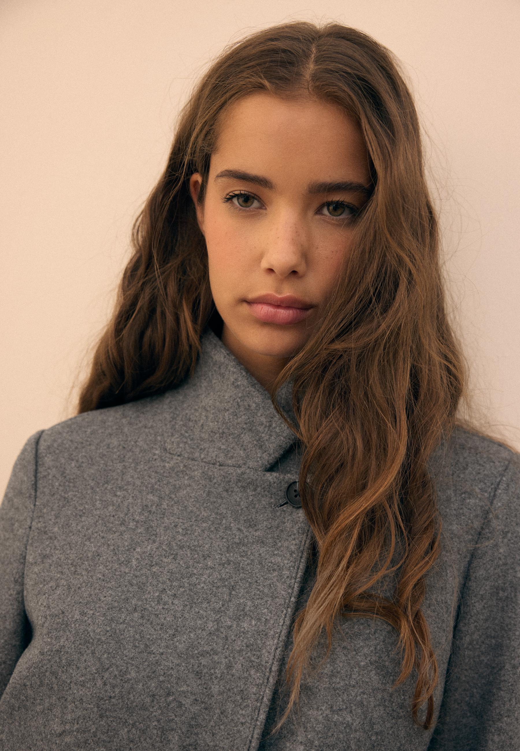 Basic soft-touch coat — Dark grey