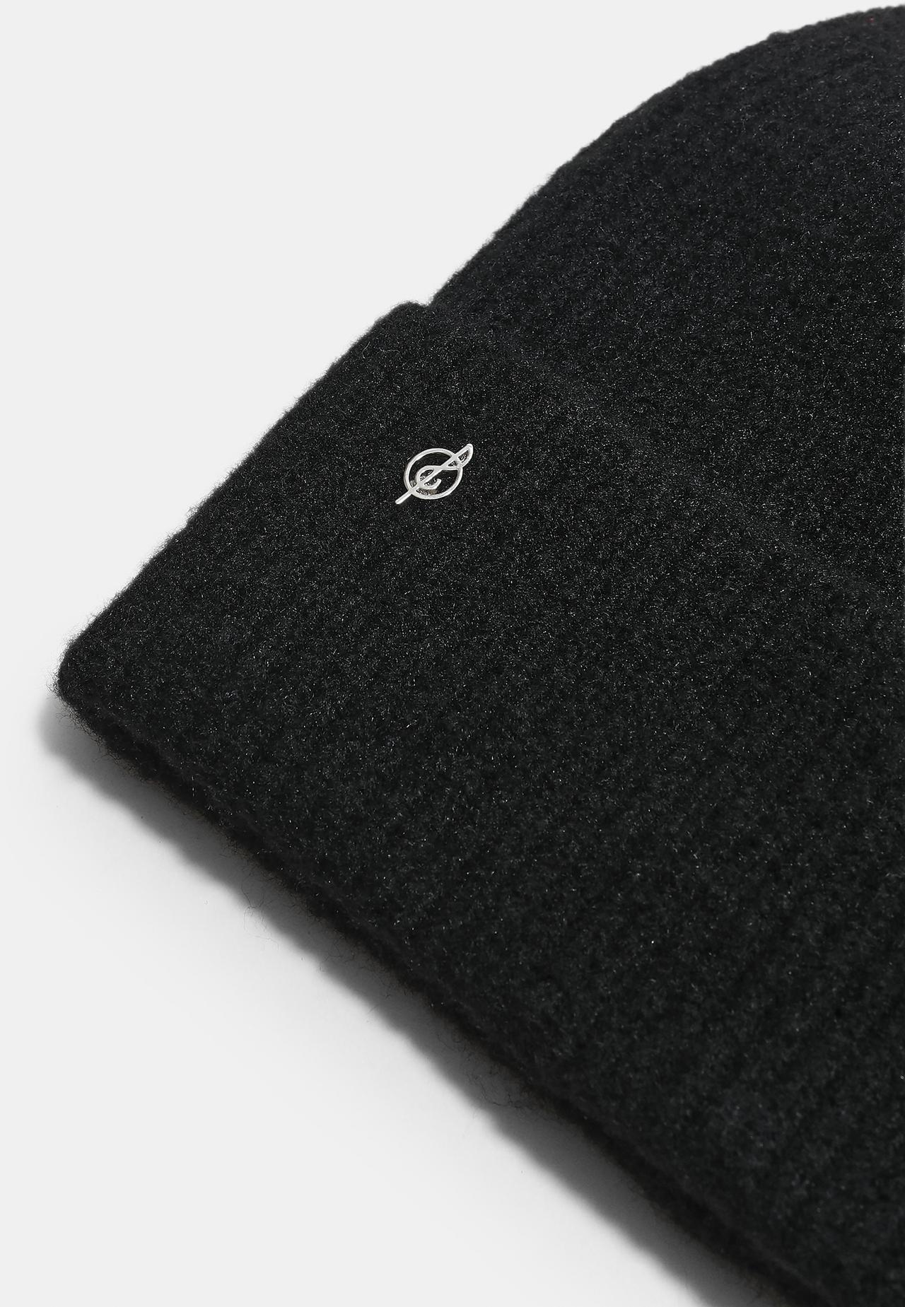 Basic knit beanie — Black