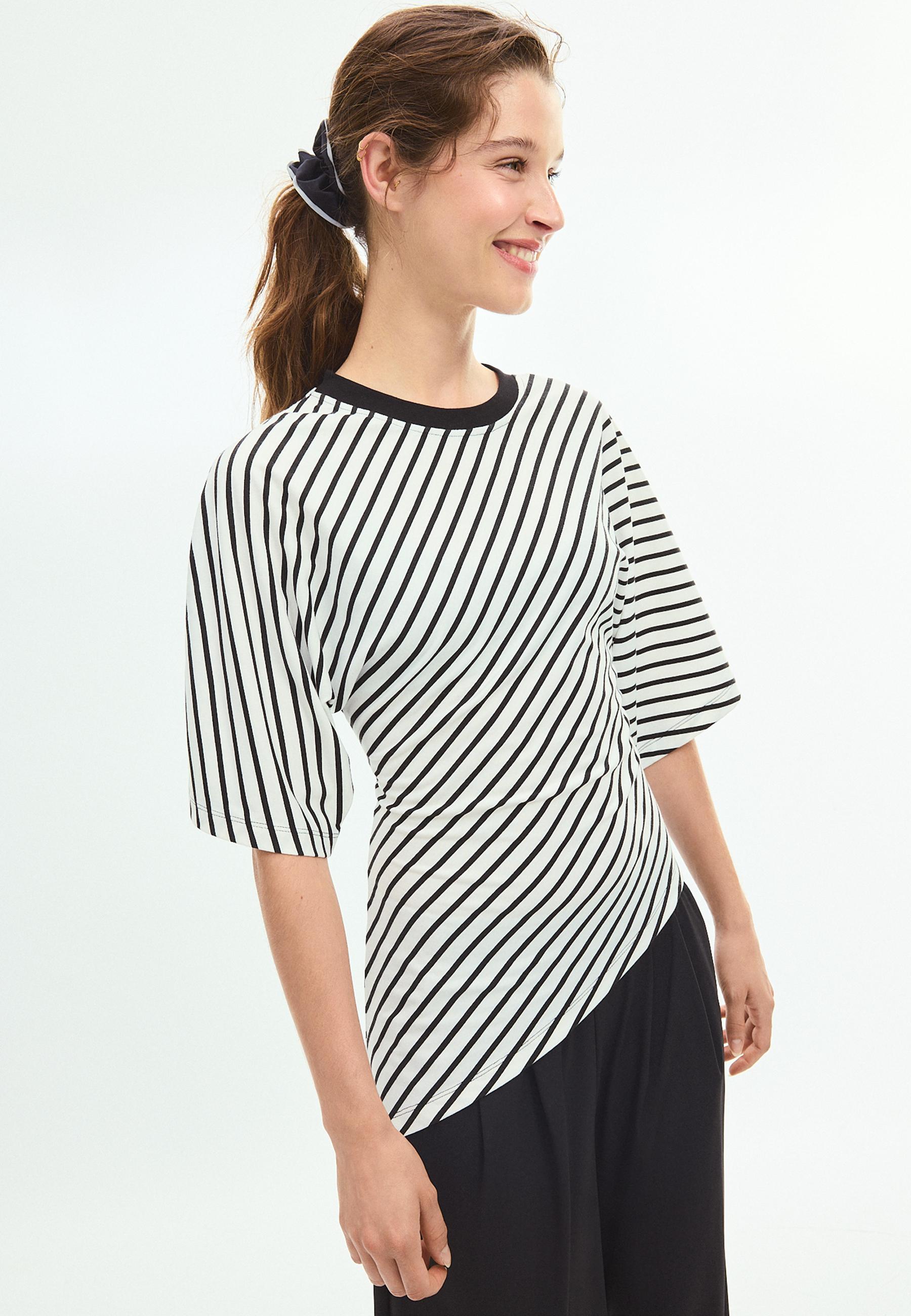 Striped short sleeve T-shirt — Ecru