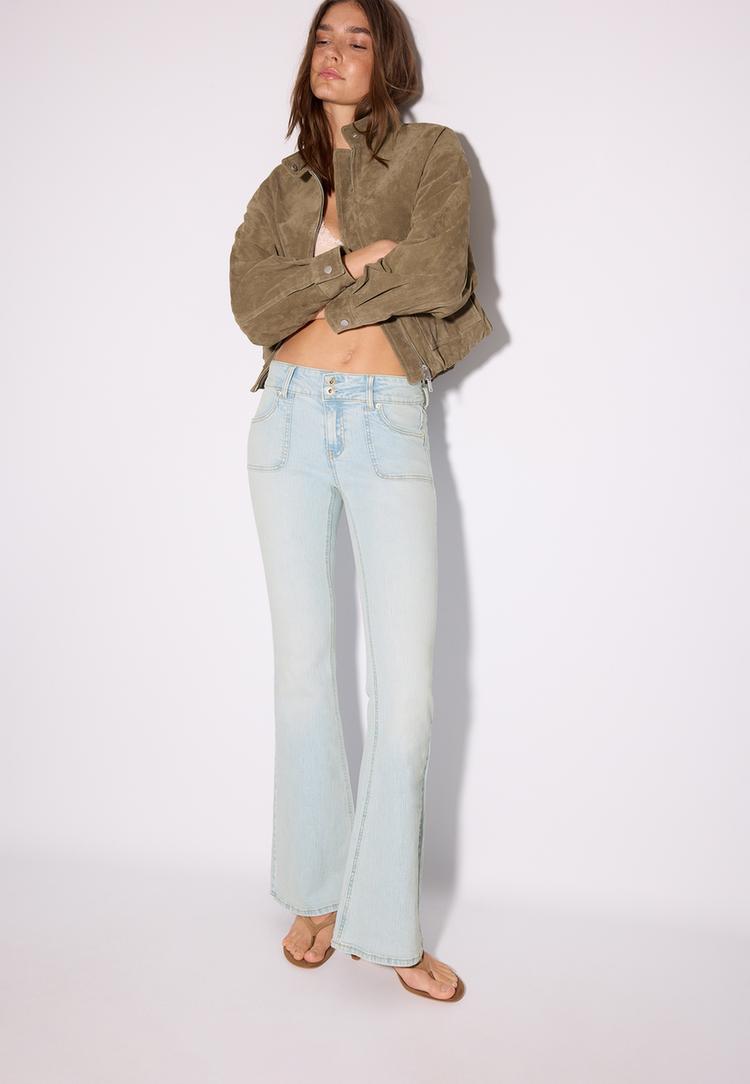 Stradivarius Blugi Talie Joasă Buzunar Cu Cusătură Efect Prespălat Denim Albastru Deschis 32