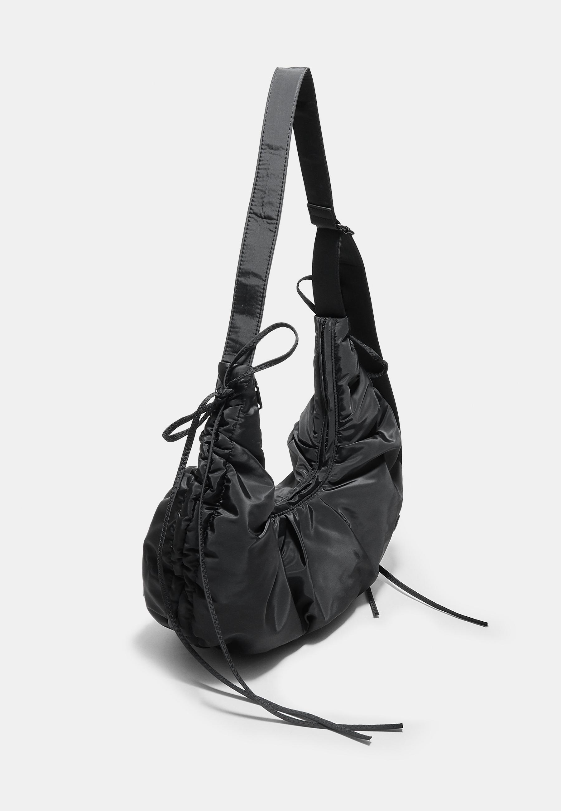 Ruched fabric crossbody bag — Black