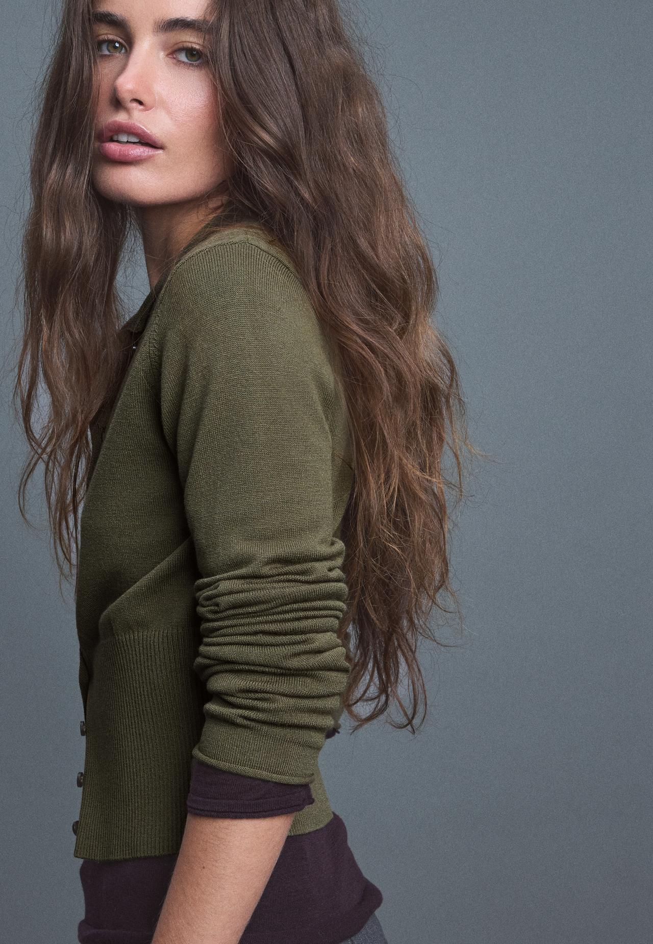 Fitted stand collar cardigan — Khaki