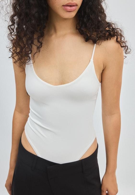 v yaka askılı body