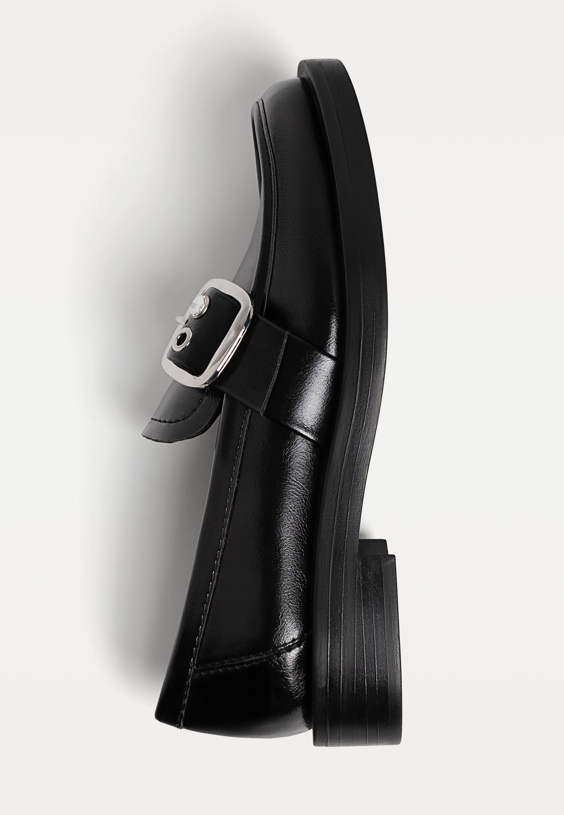 Buckled loafers - Women's fashion | Stradivarius United States
