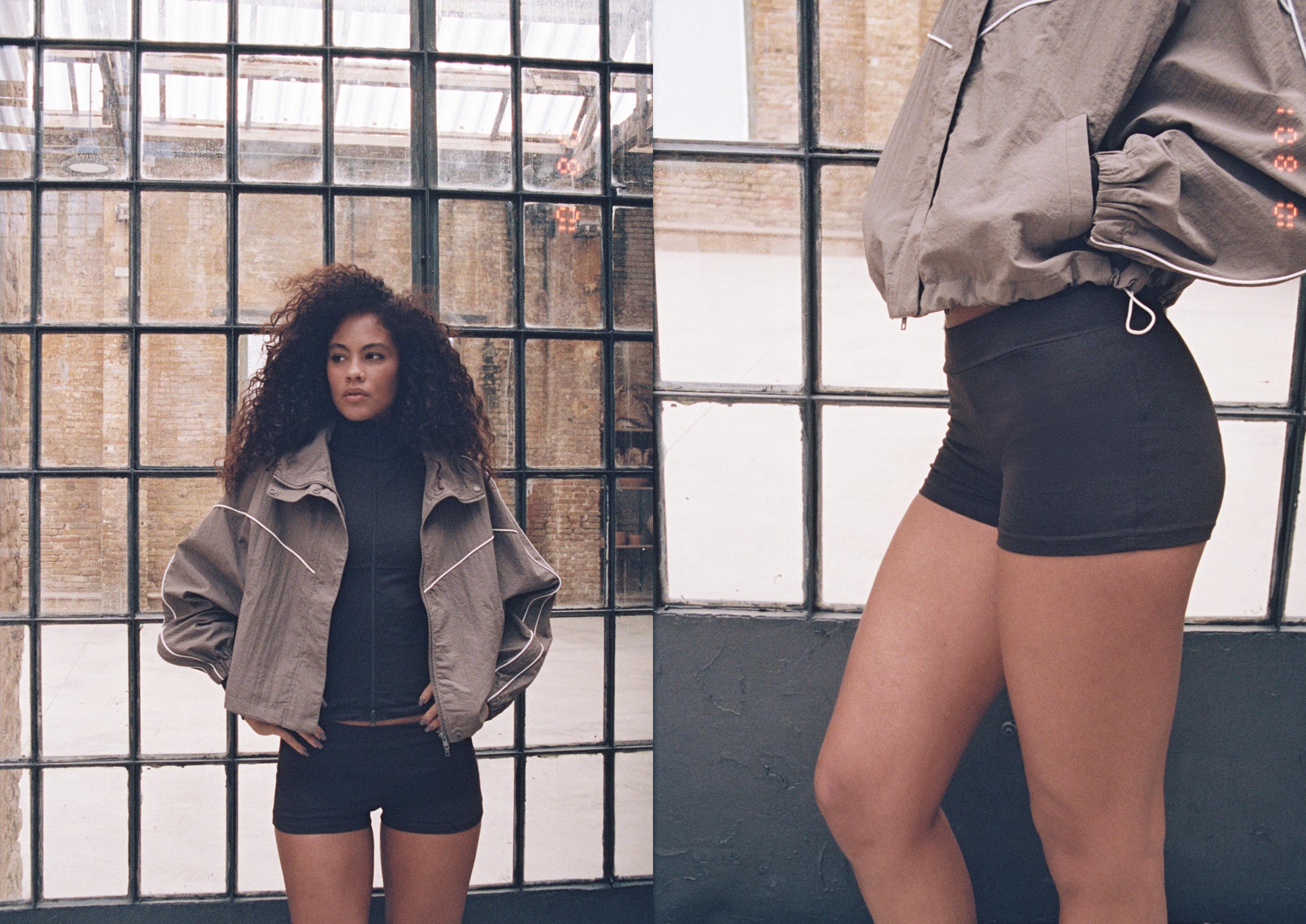 Mini shorts — Brown