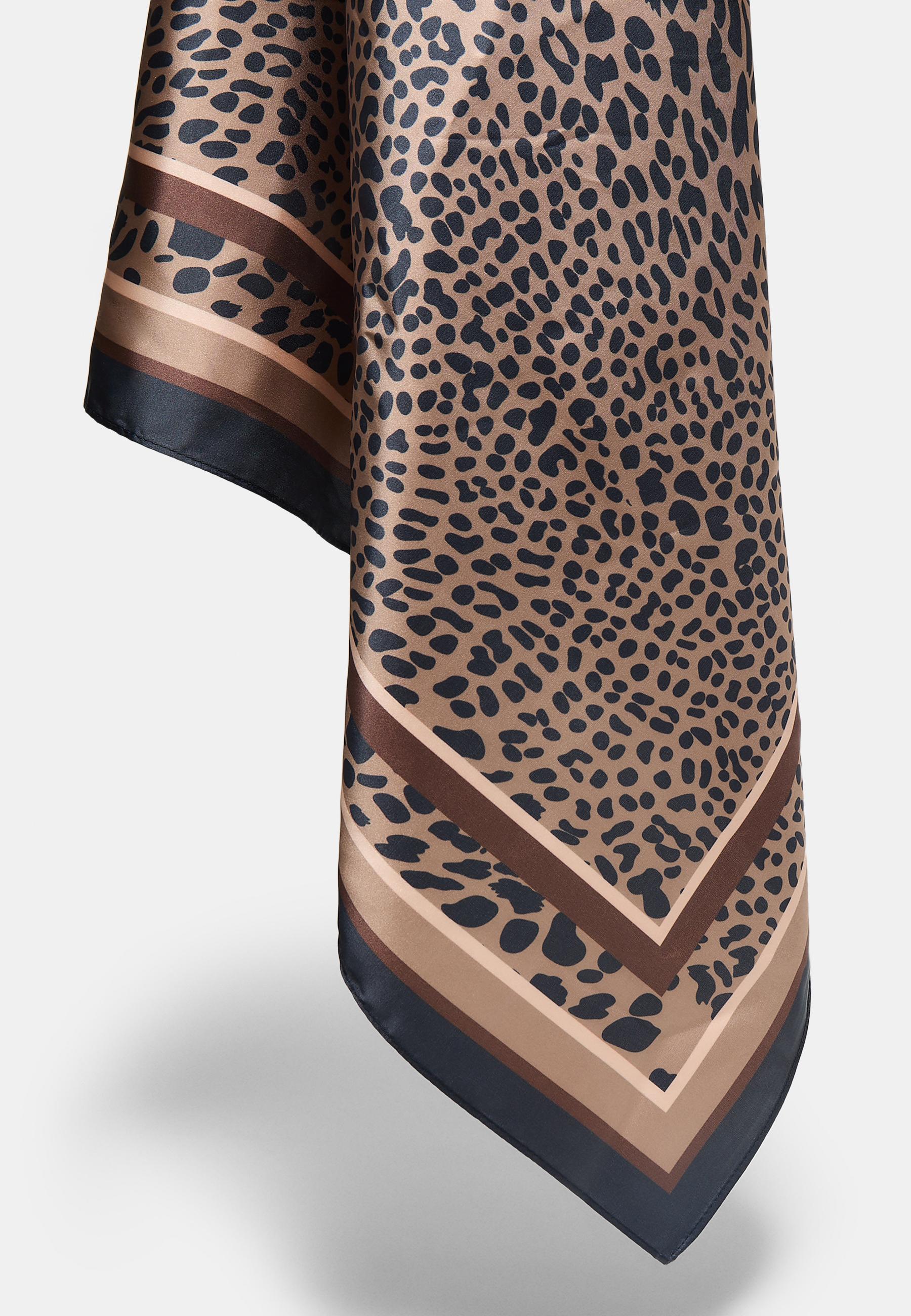 Leopard print scarf — Pastel pink
