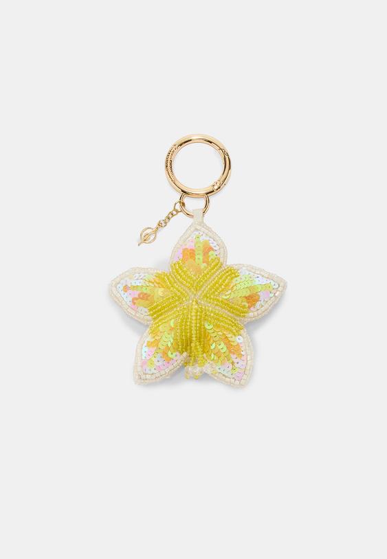 llavero charm flor abalorios