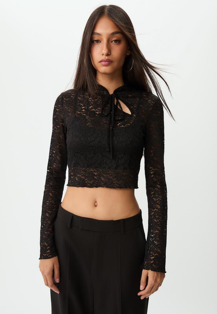 cropped lace top