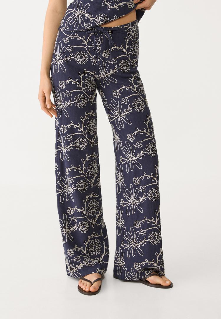pantalon straight bordados con lino