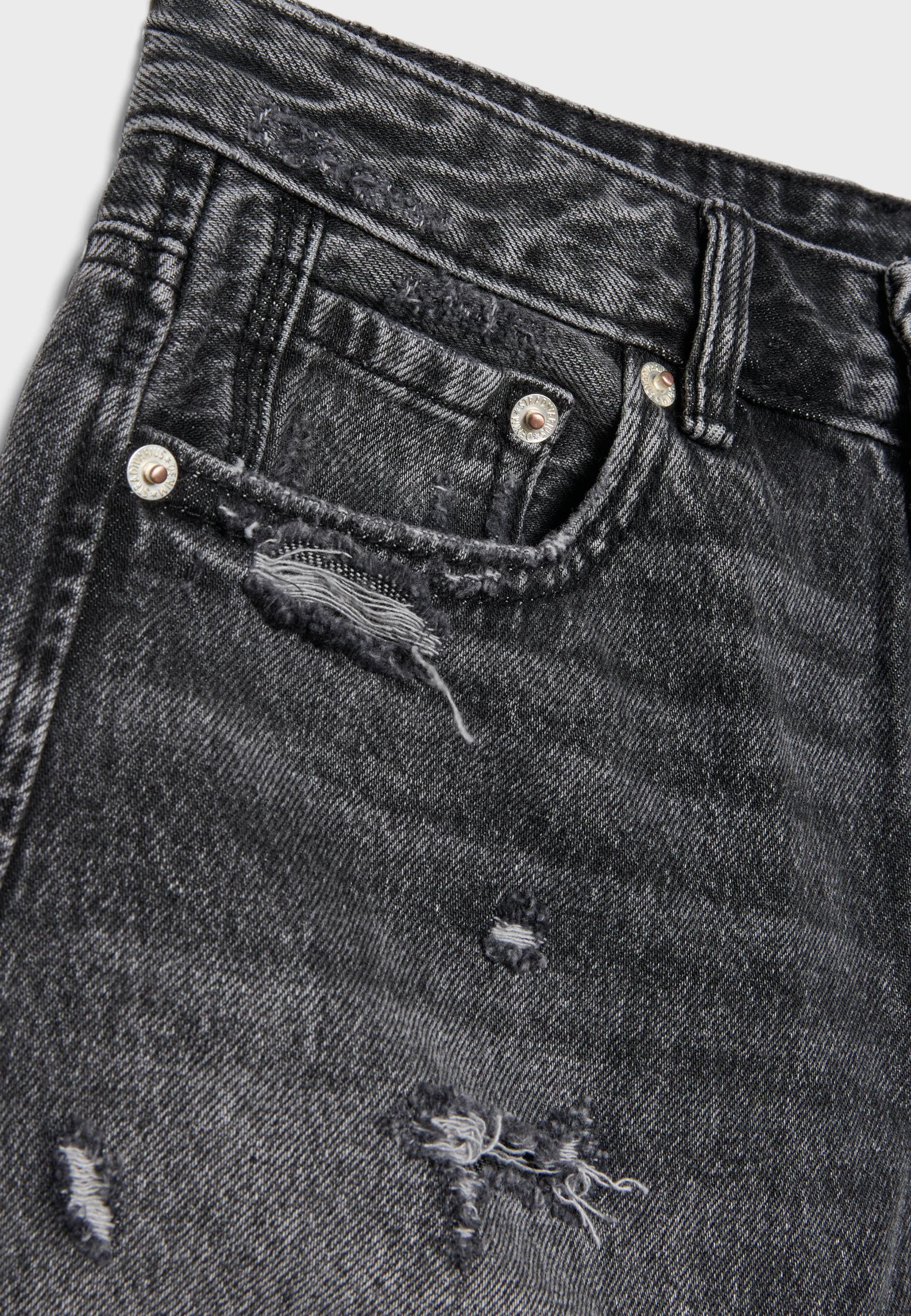 Stradivarius D75 distressed denim şort görsel 4