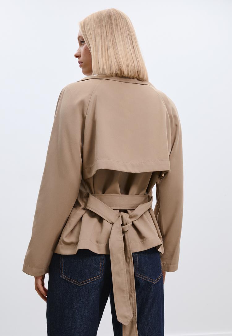 kemerli kısa akıcı trenckot