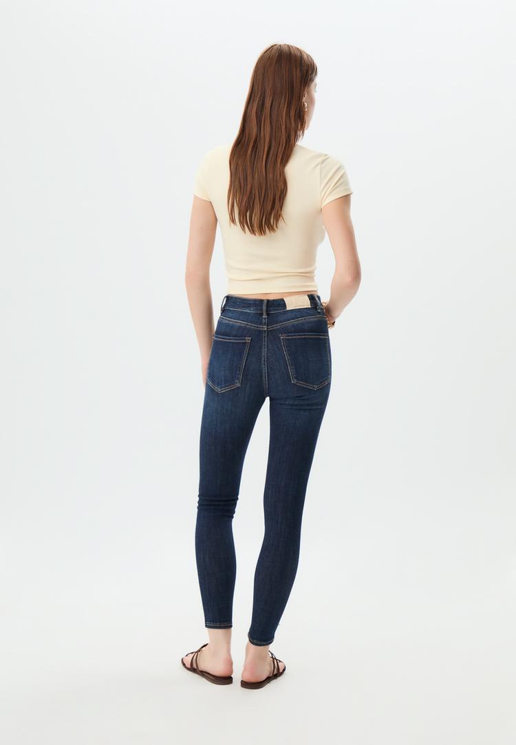 d07-regular-waist-jeans-im-skinny-fit