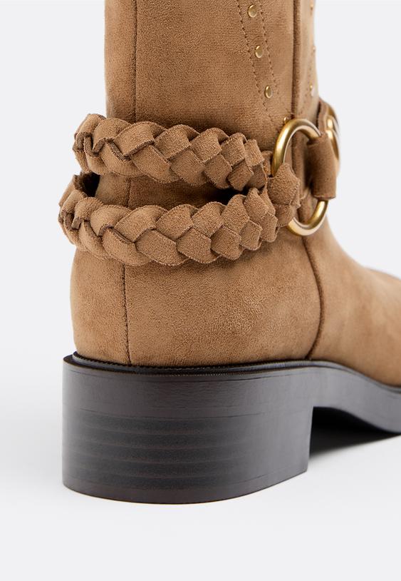 Stradivarius Flat Leather Effect Biker Boots Beige 3