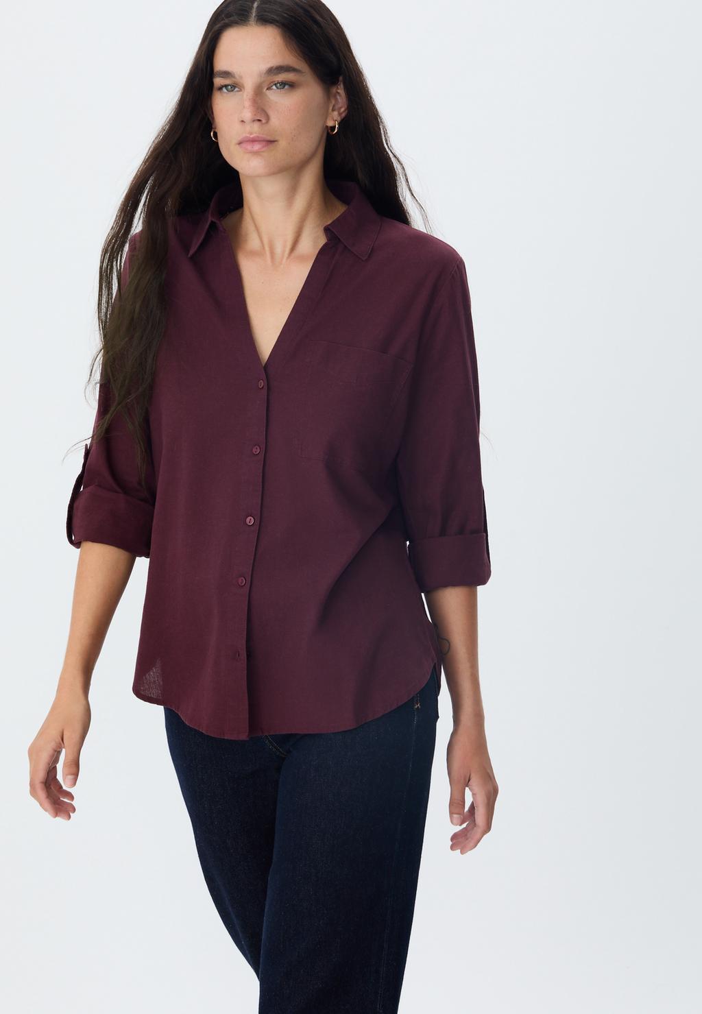 Loose linen-blend shirt with a pocket