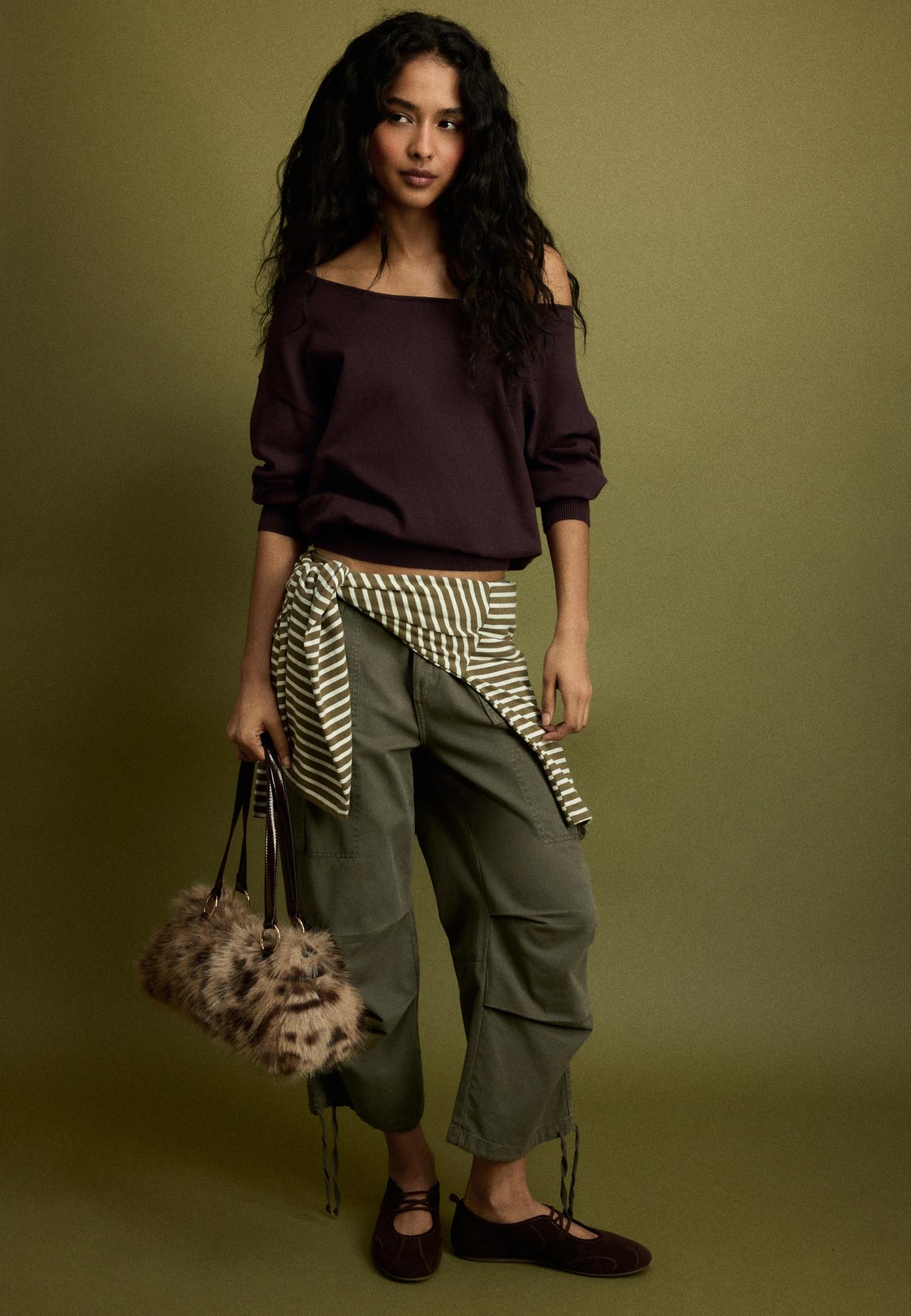 Asymmetric knit jumper — Brown