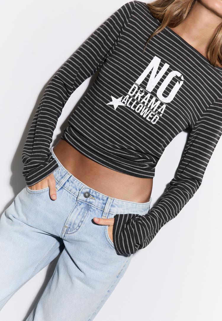 %C3%A7izgili geni%C5%9F yaka t shirt