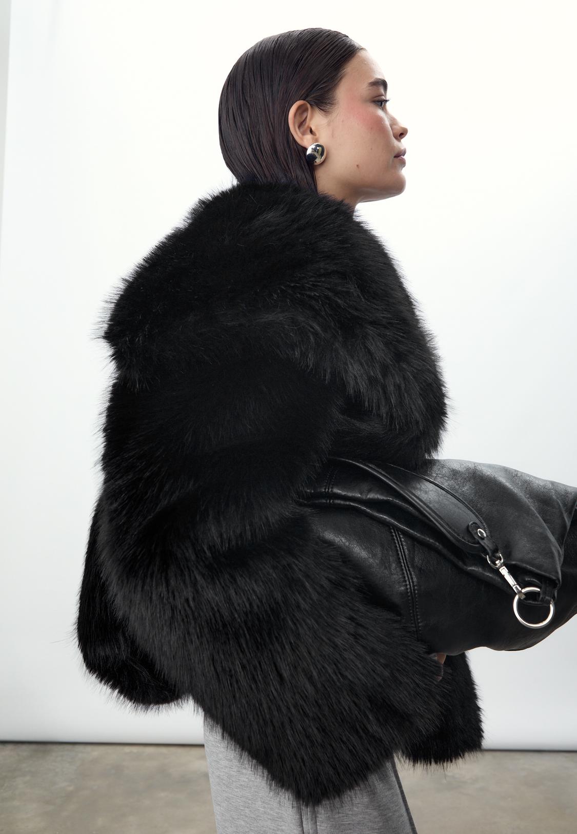 Cropped faux fur jacket