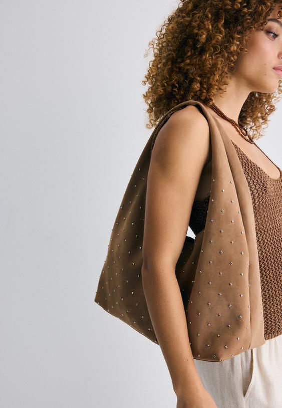 schultertasche-mit-glitzer-und-weicher-haptik