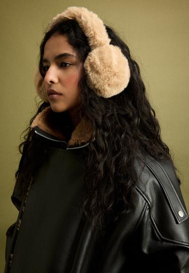 Faux fur earmuffs — Stone 4