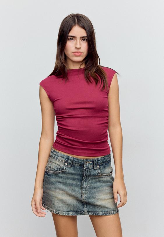 figurbetontes-basic-shirt-mit-raffung