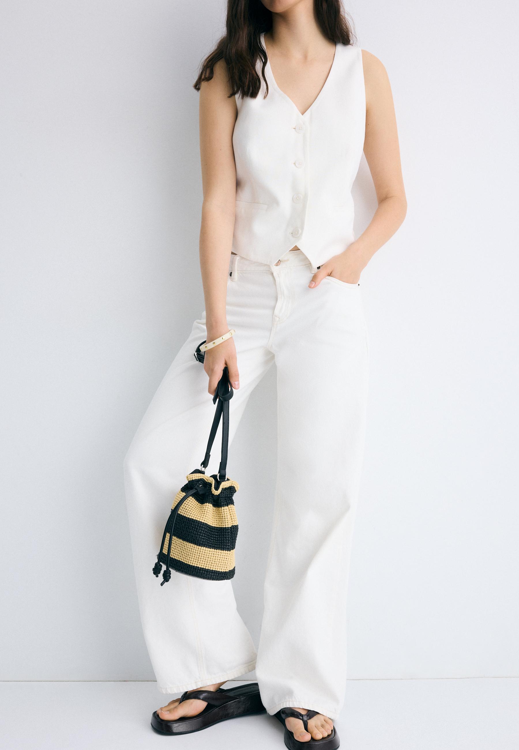 Contrast crochet crossbody bag — Ecru
