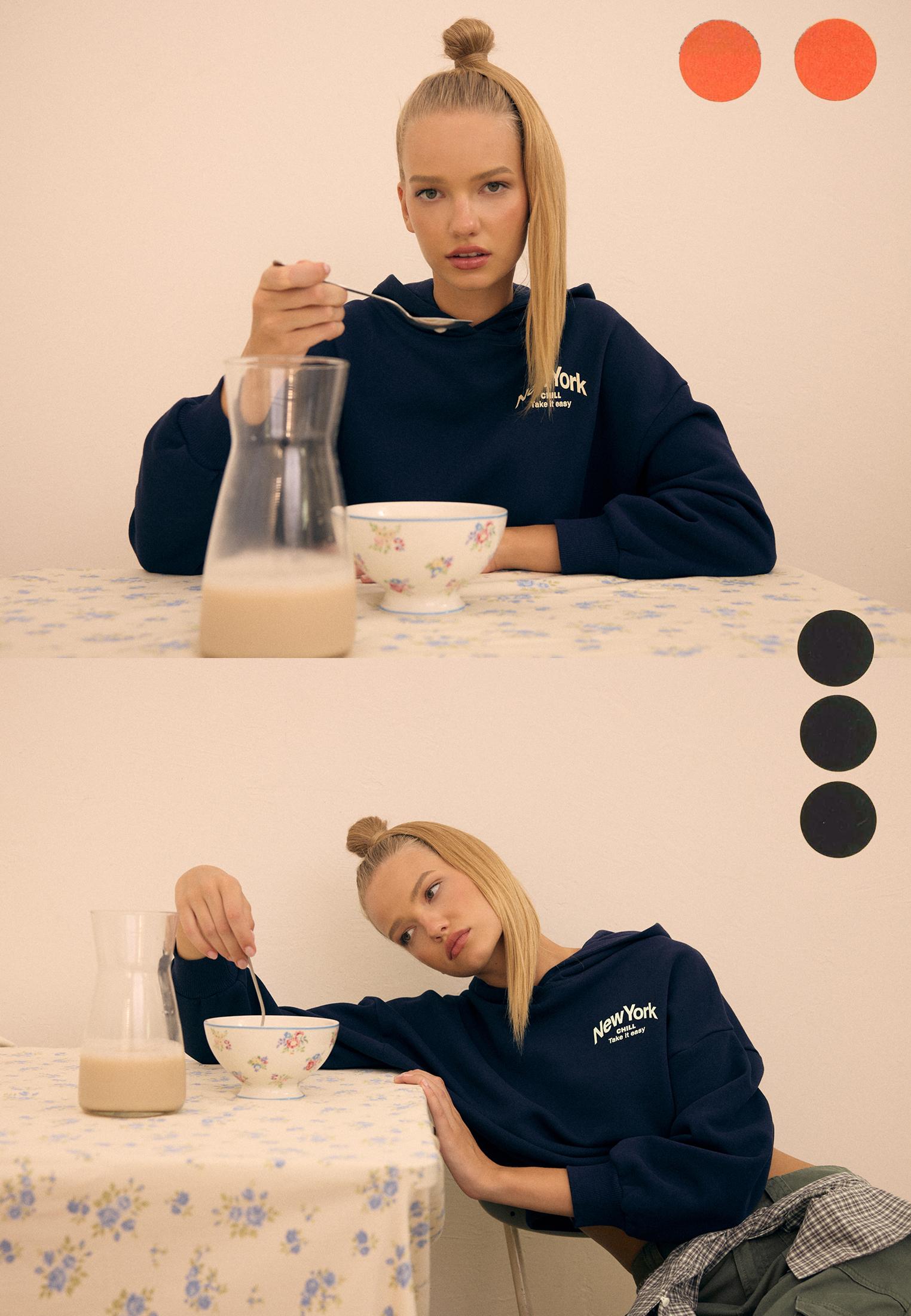 Oversized graphic sweatshirt — Navy blue