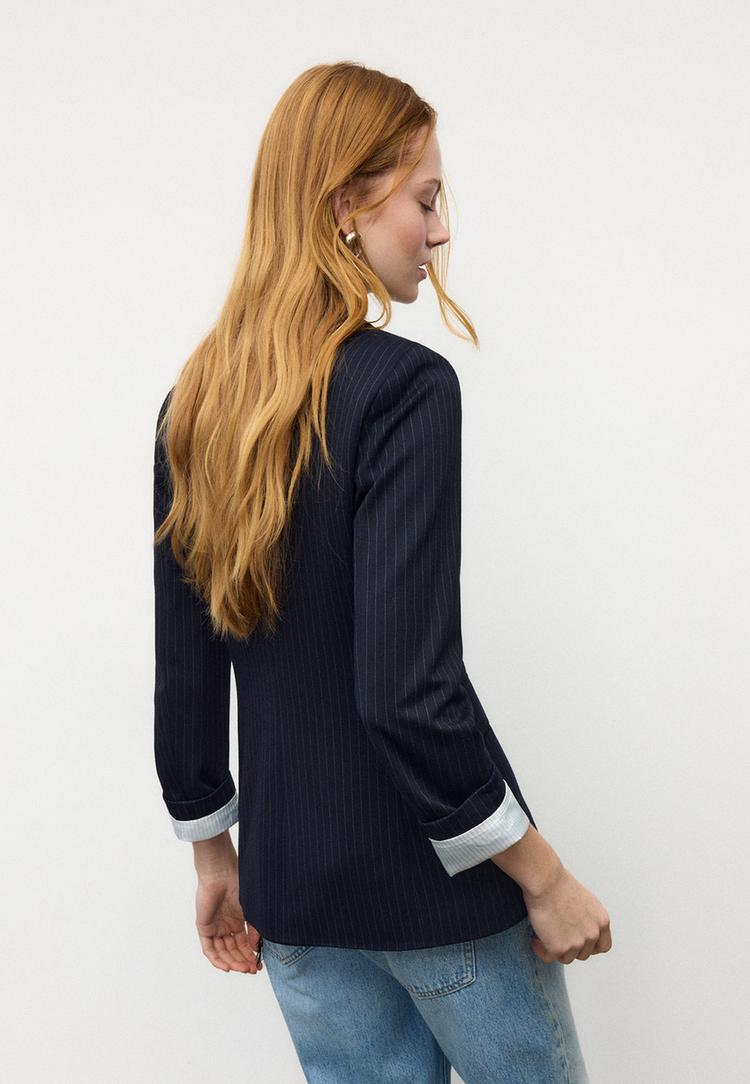 blazer basique en maille rayee