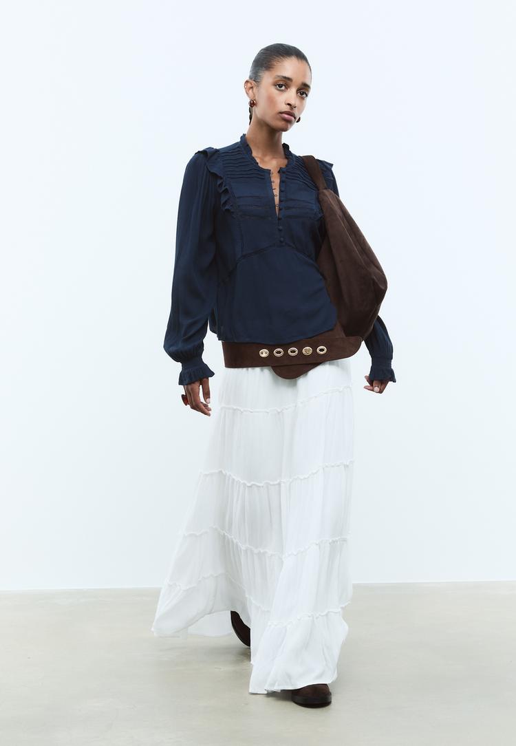 ruffled blouse with buttons