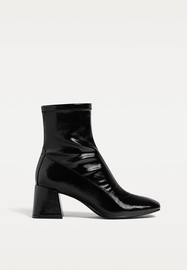 stiefeletten-in-lackoptik