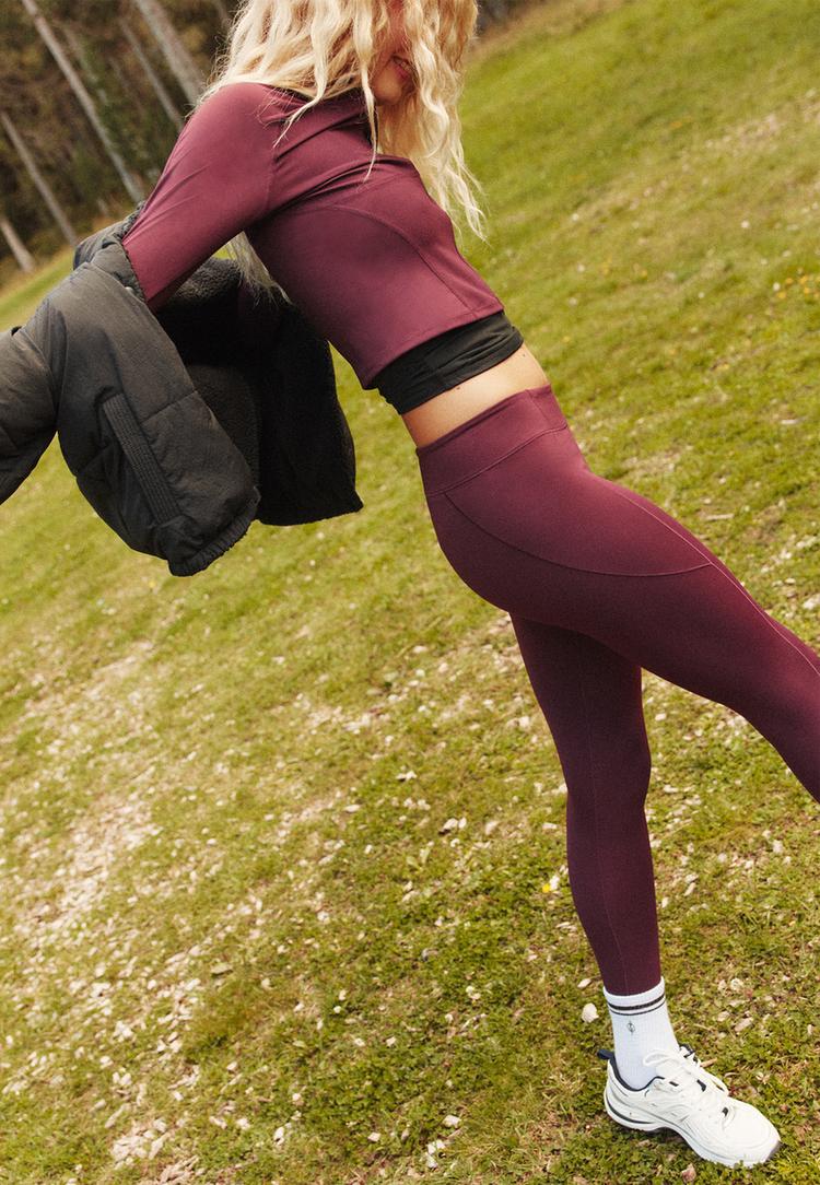 leggings tobilleros recortes